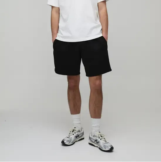 Men's solid black casual twill shorts
